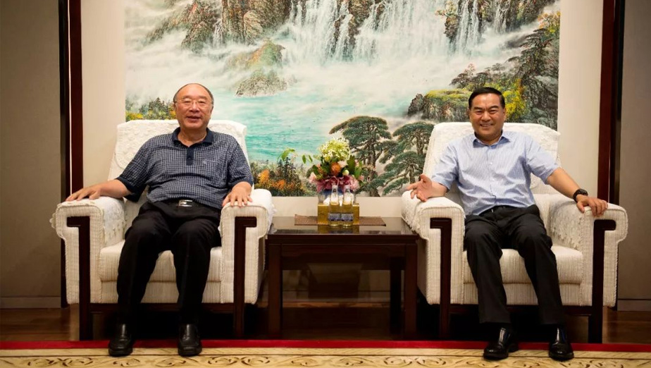 黄奇帆同志莅临聚量集团考察指导工作 